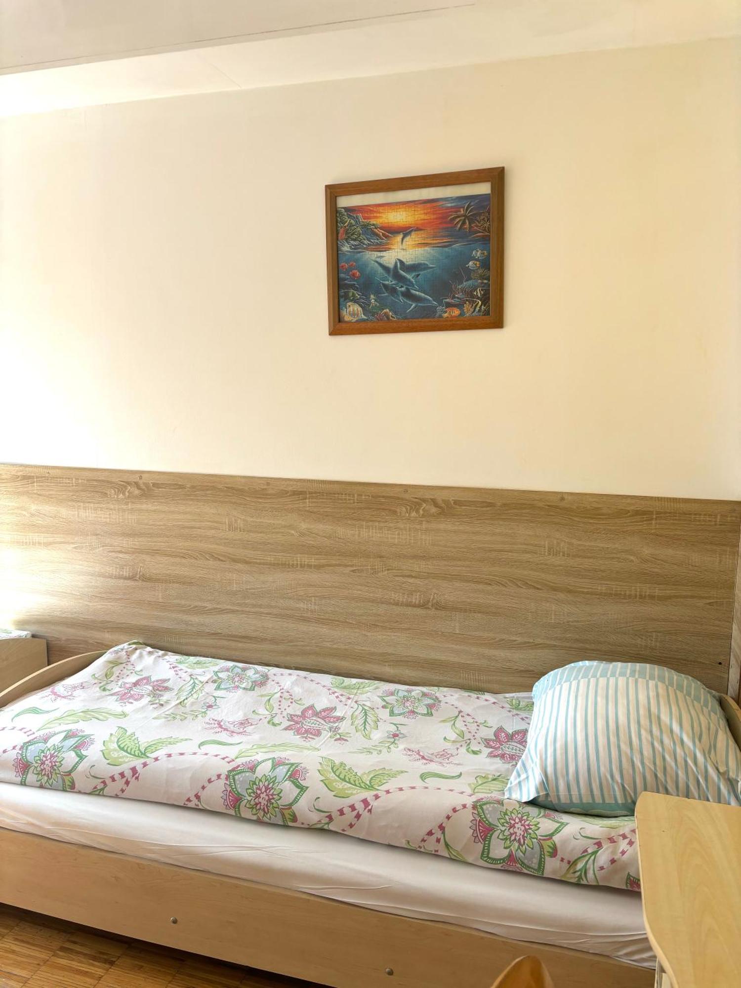 Hostel Nuove Frontiere Nysa Exterior foto