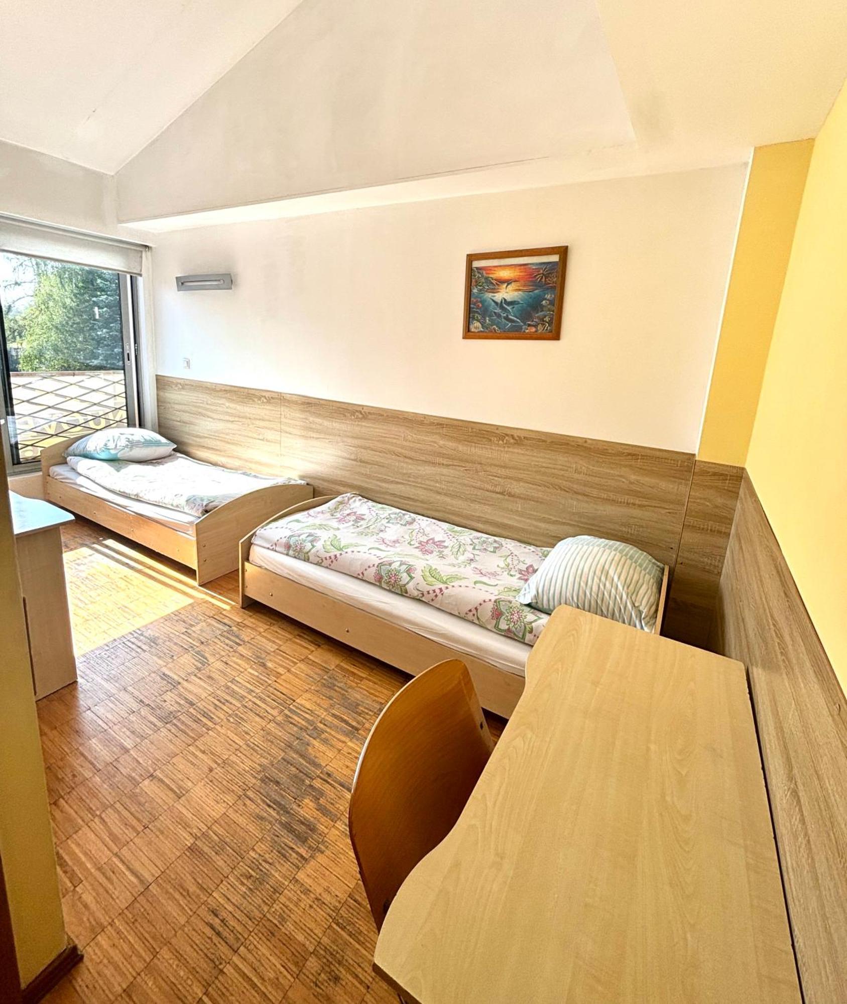Hostel Nuove Frontiere Nysa Exterior foto